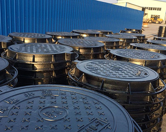 Ductile iron manhole cover
